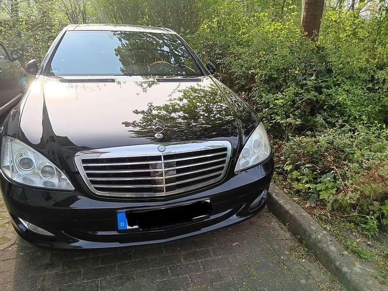 Gebraucht Mercedes S500 387 PS (284 kW) 2007 Schwarz Limousine