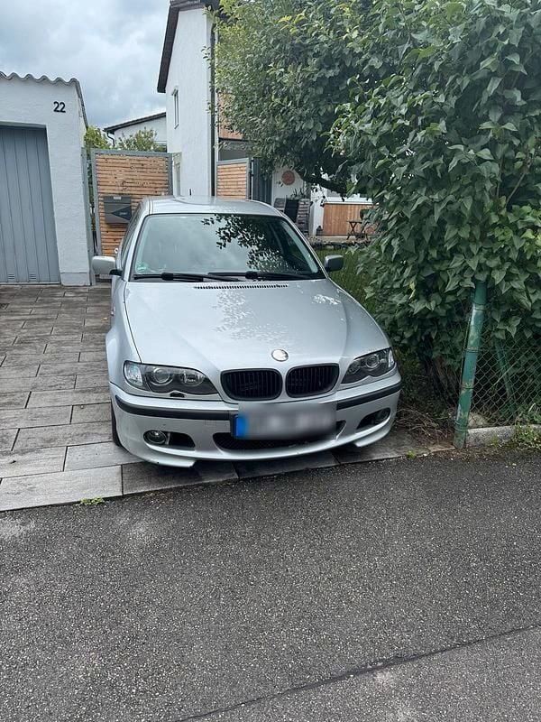 Silber Gebraucht 2003 BMW 325 M Sport Kombi | 3.200 € (Fairer Preis) - Bild 1/4