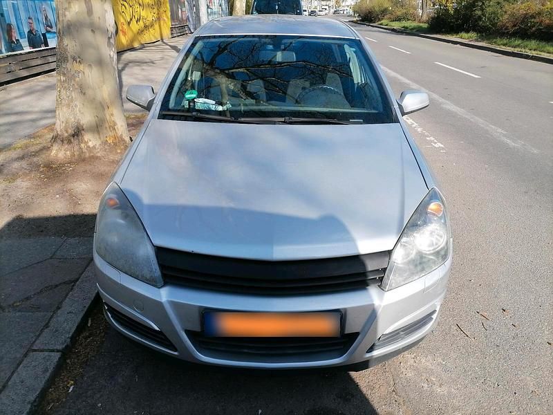 Gebraucht Opel Astra 105 PS (77 kW) 2004 Silber Limousine