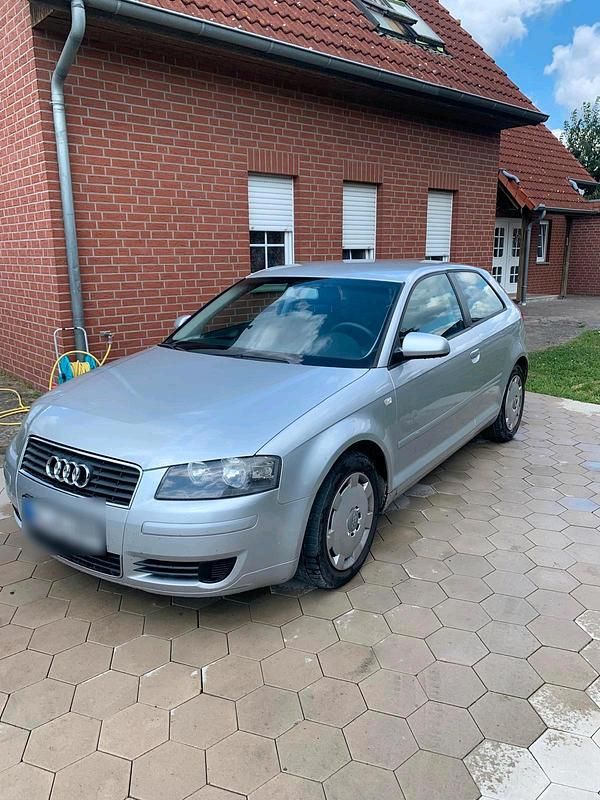 Gebraucht Audi A3 102 PS (75 kW) 2004 Silber Kleinwagen