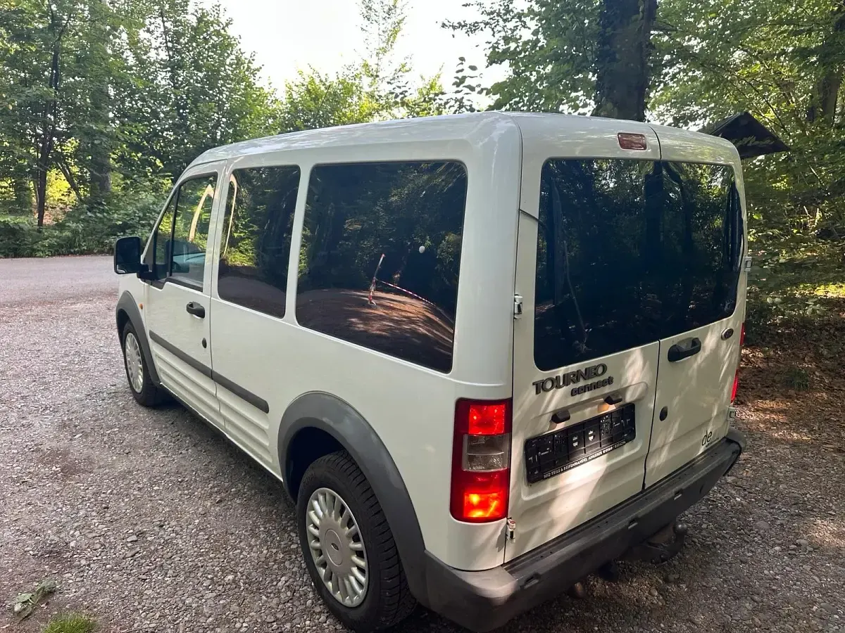 Gebraucht Ford Tourneo Connect 90 PS (66 kW) 2008 Weiß Van / Kleinbus