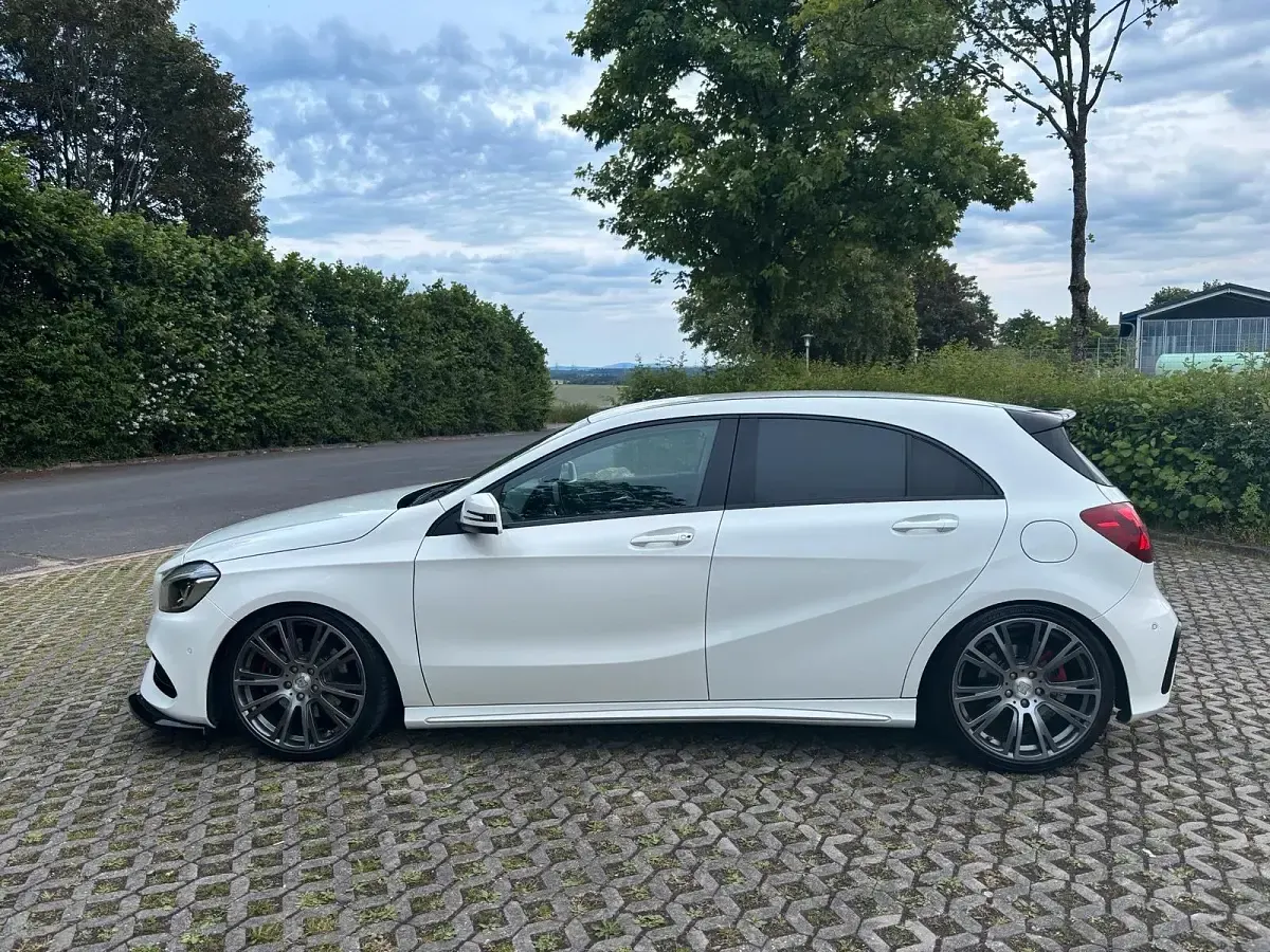 Gebraucht Mercedes A250 218 PS (160 kW) 2016 Weiß Kleinwagen