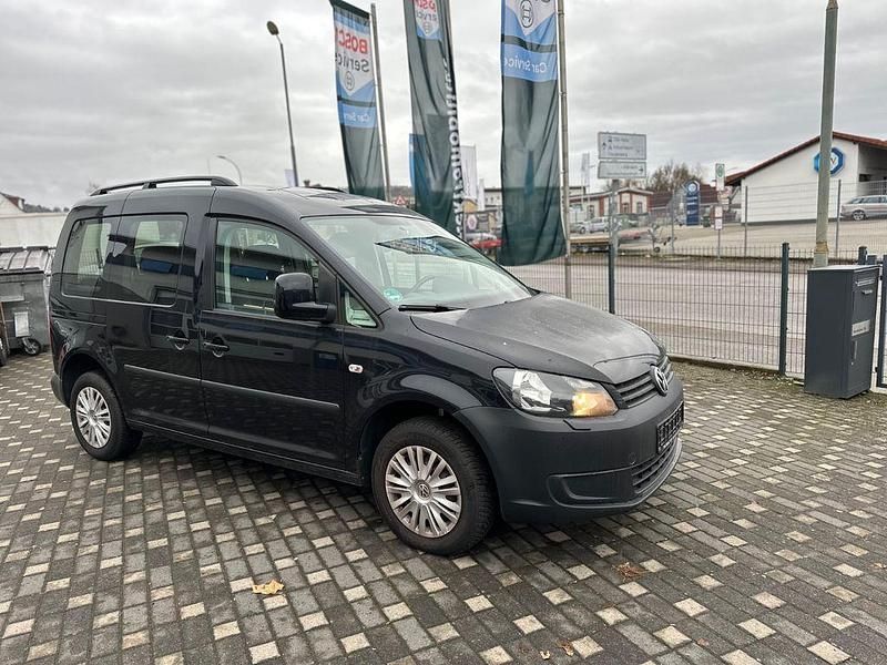 Schwarz Gebraucht 2015 VW Caddy Trendline Van / Kleinbus | 9.990 € (Fairer Preis) - Bild 1/4