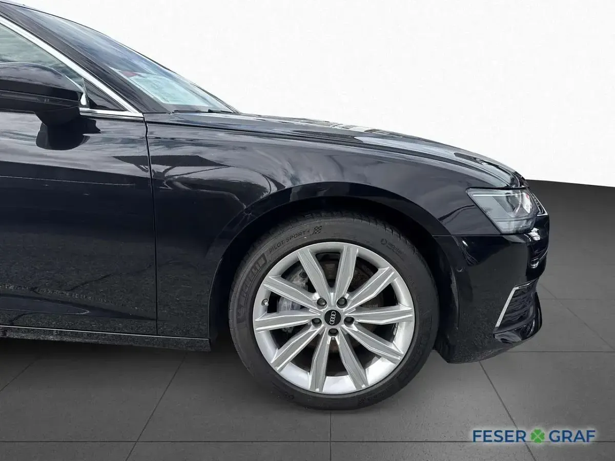 Gebraucht Audi A6 Design 265 PS (194 kW) 2023 Mythosschwarz metallic Kombi
