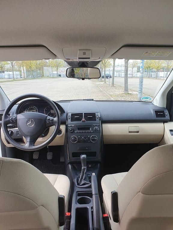 Gebraucht Mercedes A170 116 PS (85 kW) 2008 Weiß Van / Kleinbus