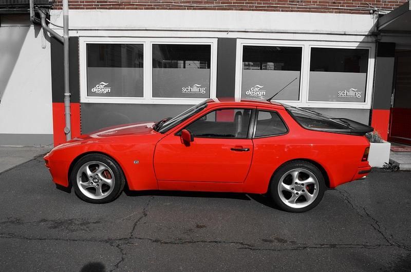 Rot Gebraucht 1987 Porsche 944 S Coupé | 15.300 € - Bild 1/4