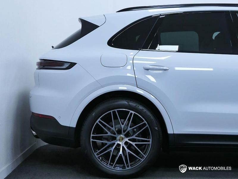 Gebraucht Porsche Cayenne 305 PS (224 kW) 2024 Weiß SUV