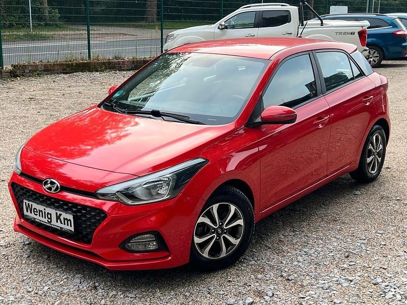 Rot Gebraucht 2019 Hyundai i20 Active Kleinwagen | 10.900 € (Fairer Preis) - Bild 1/4