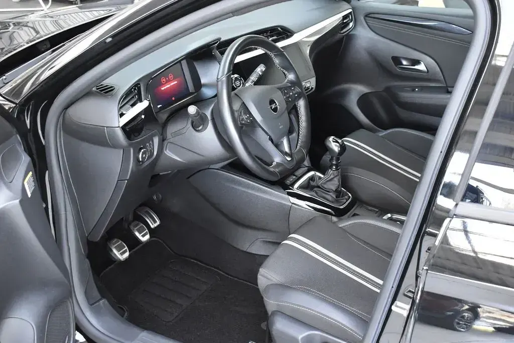 Gebraucht Opel Corsa 101 PS (74 kW) 2023 Schwarz diamant schwarz met. Kleinwagen
