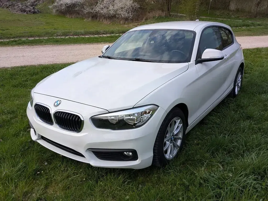 Gebraucht BMW 116 109 PS (80 kW) 2018 Weiß Kleinwagen