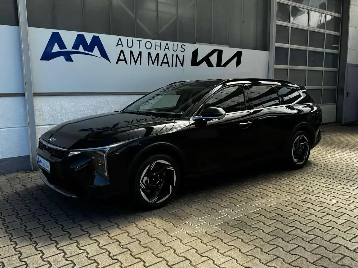 Neu Kia K4 Spirit 150 PS (110 kW) 2026 Schwarz Limousine
