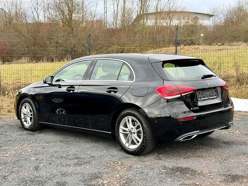 Gebraucht Mercedes A200 163 PS (119 kW) 2018 Schwarz Limousine