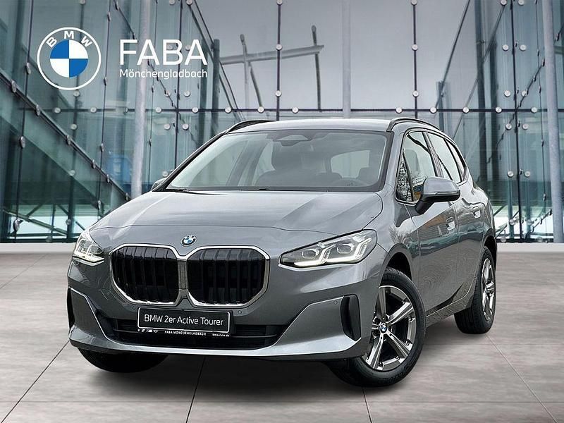 Neu BMW 218 Active Tourer Performance 136 PS (100 kW) 2026 Grau Van / Kleinbus