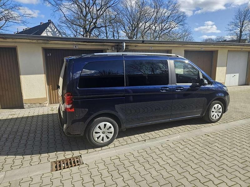 Gebraucht Mercedes V220 163 PS (119 kW) 2017 Van / Kleinbus