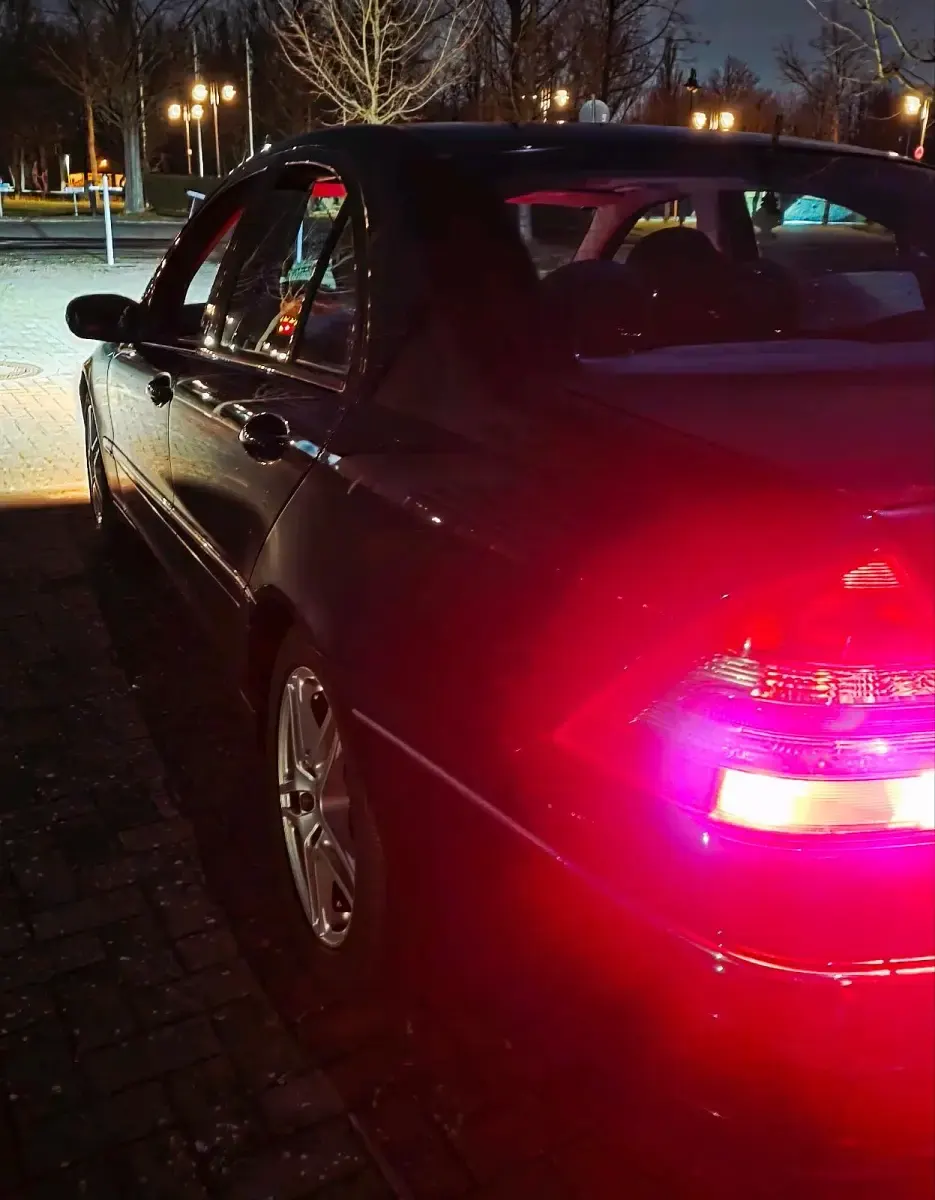 Gebraucht Mercedes C320 218 PS (160 kW) 2002 Blau Limousine