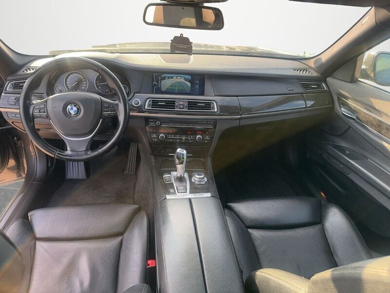 Gebraucht BMW 730 Shadowline 245 PS (180 kW) 2012 Grau Limousine
