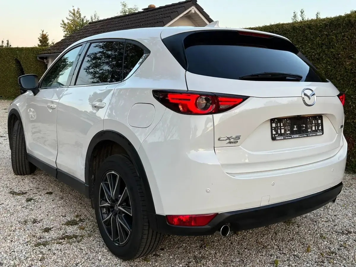 Second-hand Mazda CX-5 Sports-Line 175 CP (128 kW) 2017 Alb SUV