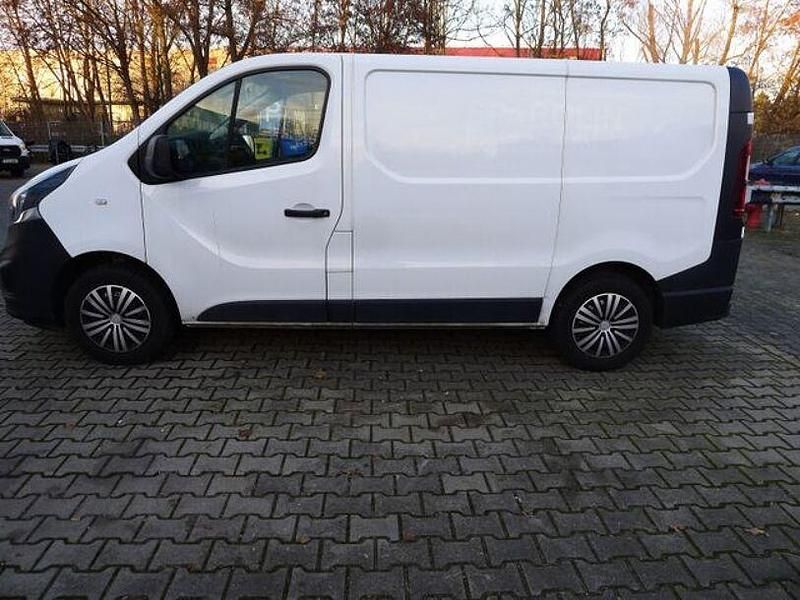 Gebraucht Opel Vivaro 125 PS (91 kW) 2017 Weiß Van / Kleinbus