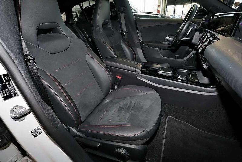 Gebraucht Mercedes CLA250e Shooting Brake AMG 160 PS (117 kW) 2022 Unilack polarweiß Kombi