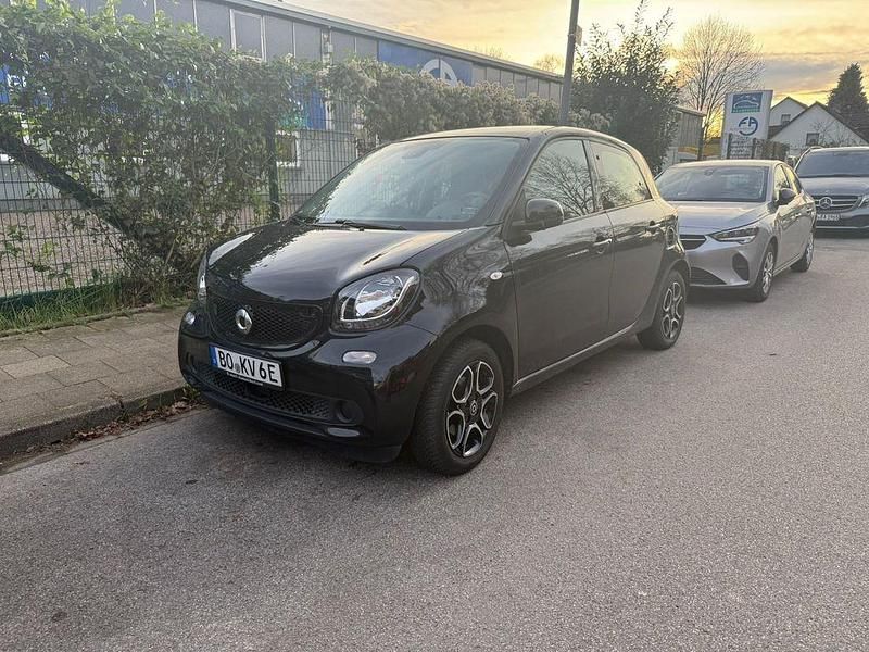 Schwarz Gebraucht 2018 Smart ForFour Electric Drive Limousine | 6.999 € (Superpreis) - Bild 1/4