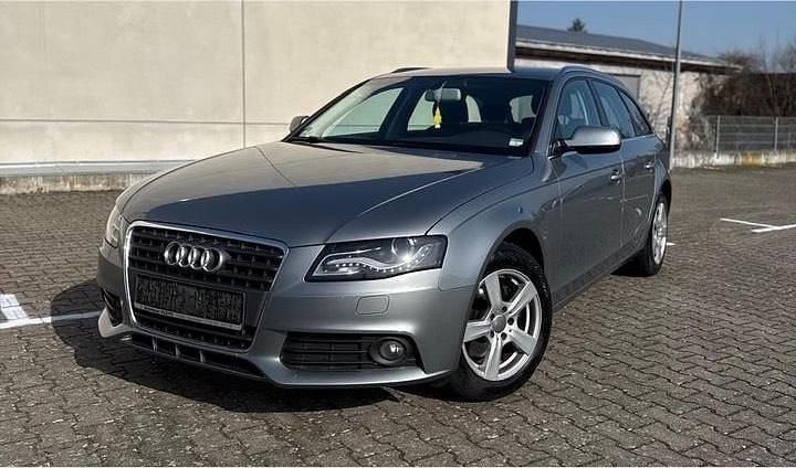 Gebraucht Audi A4 143 PS (105 kW) 2011 Grau Kombi