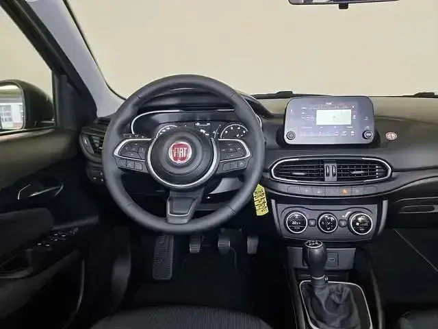 Gebraucht Fiat Tipo City Life 101 PS (74 kW) 2023 Schwarz