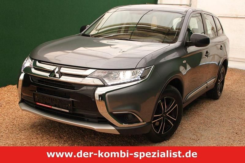 Grau Gebraucht 2017 Mitsubishi Outlander SUV | 16.450 € (Guter Preis) - Bild 1/4