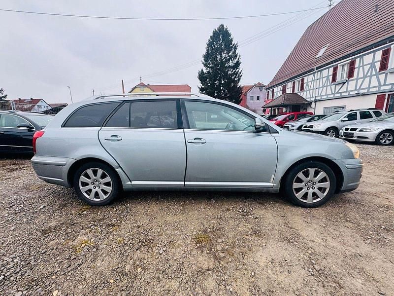 Gebraucht 2007 Toyota Avensis Travel Kombi | 1.700 € (Superpreis) - Bild 1/4