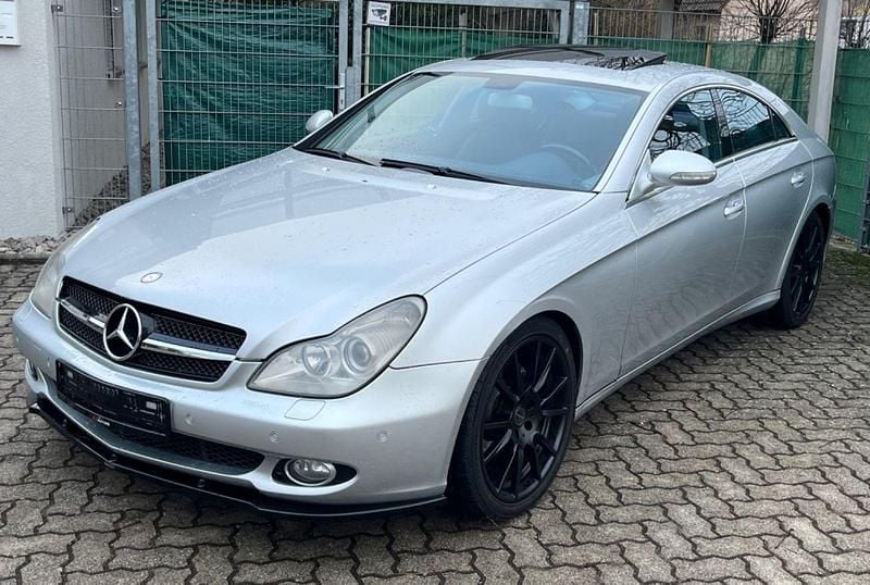 Silber Gebraucht 2007 Mercedes CLS320 Coupé | 5.990 € (Guter Preis) - Bild 1/4