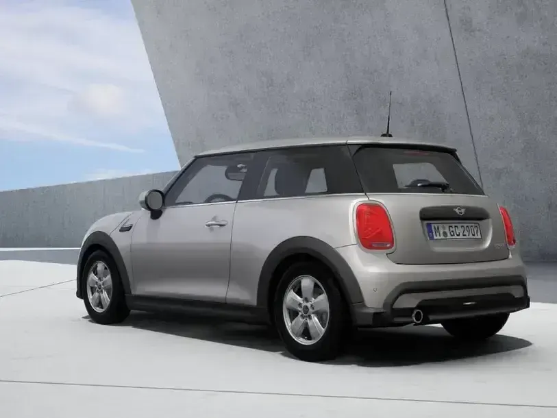 Gebraucht Mini Cooper Essential 136 PS (100 kW) 2023 Grau Kleinwagen
