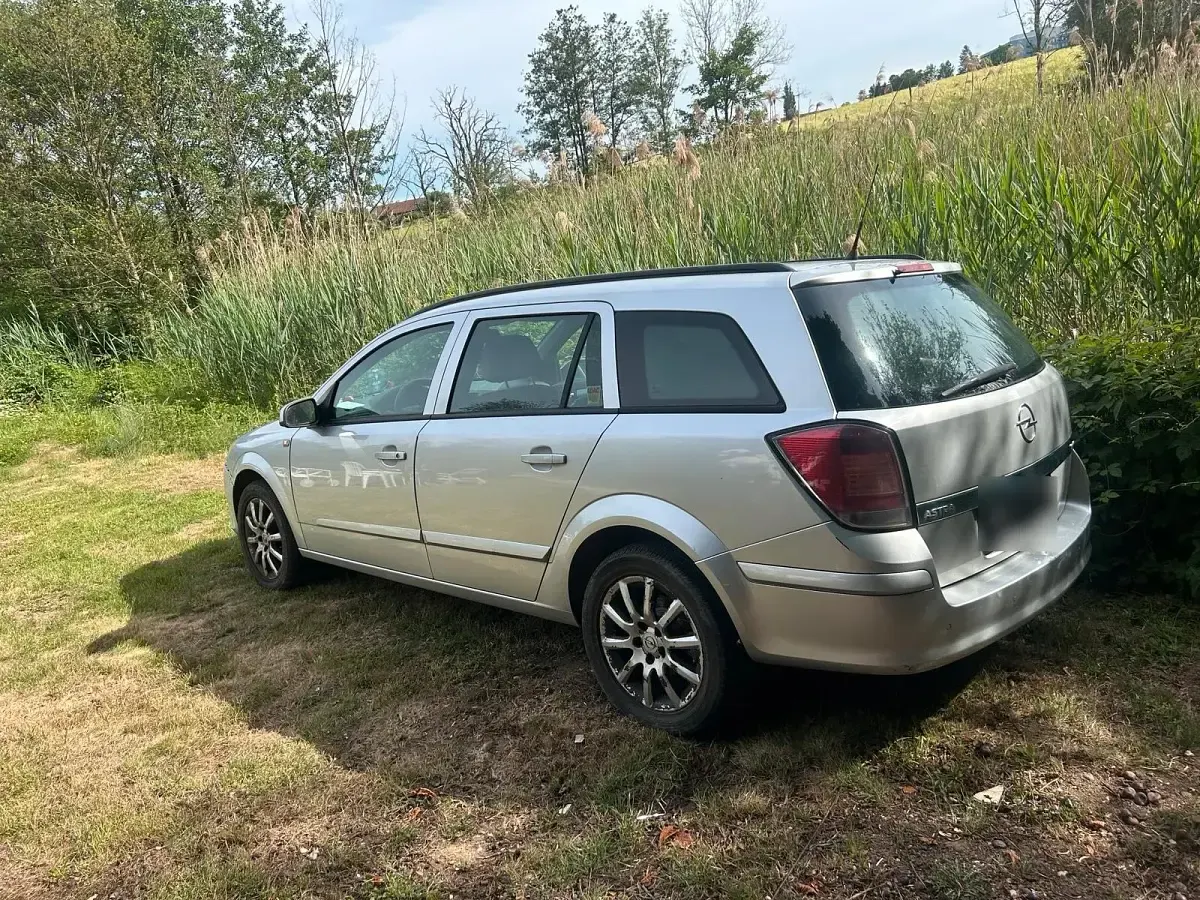 Gebraucht Opel Astra 105 PS (77 kW) 2006 Kombi