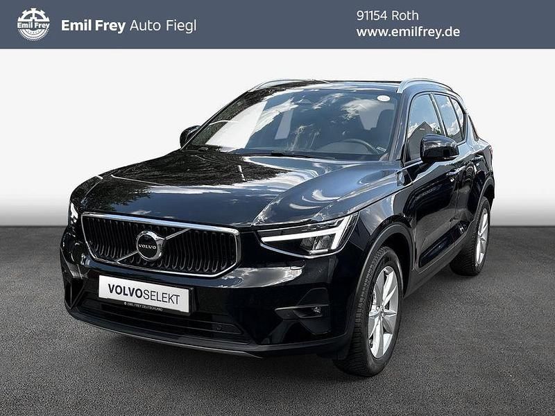 Onyx schwarzmetallic Gebraucht 2024 Volvo XC40 Core SUV | 33.890 € (Guter Preis) - Bild 1/4
