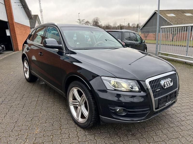 Second-hand Audi Q5 Exclusive 170 CP (125 kW) 2012 Negru SUV