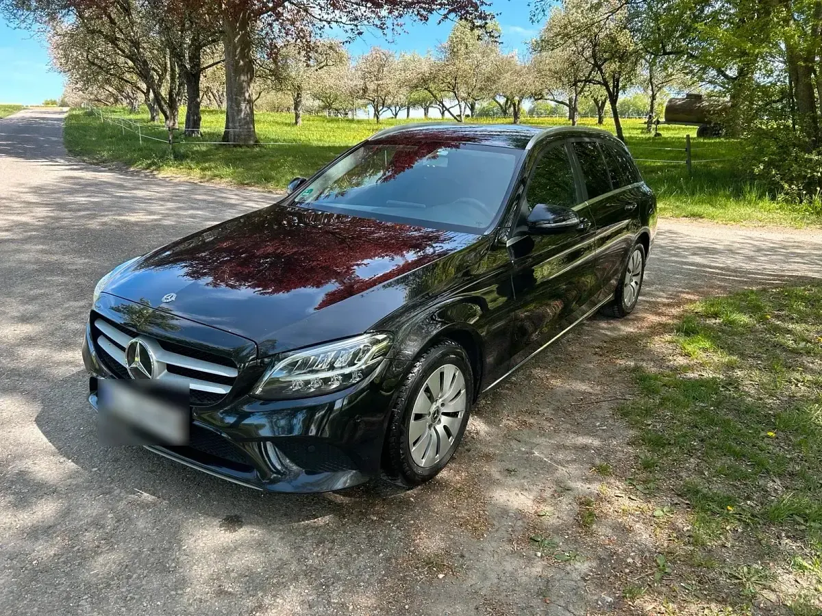 Gebraucht Mercedes 200 160 PS (117 kW) 2020 Schwarz Kombi