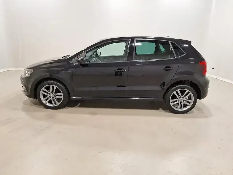 Gebraucht VW Polo LOUNGE 75 PS (55 kW) 2015 Deep black perleffekt Limousine