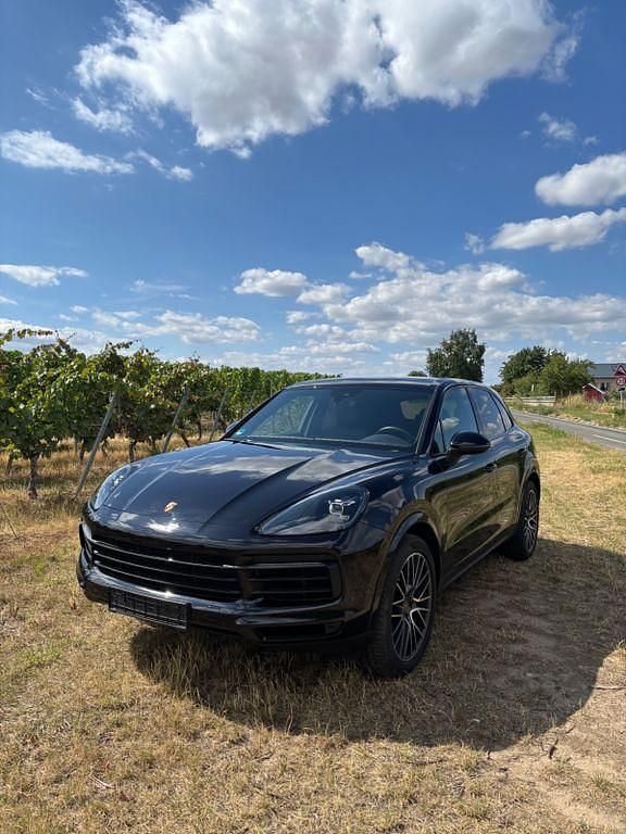 Schwarz Gebraucht 2018 Porsche Cayenne SUV | 69.900 € - Bild 1/4