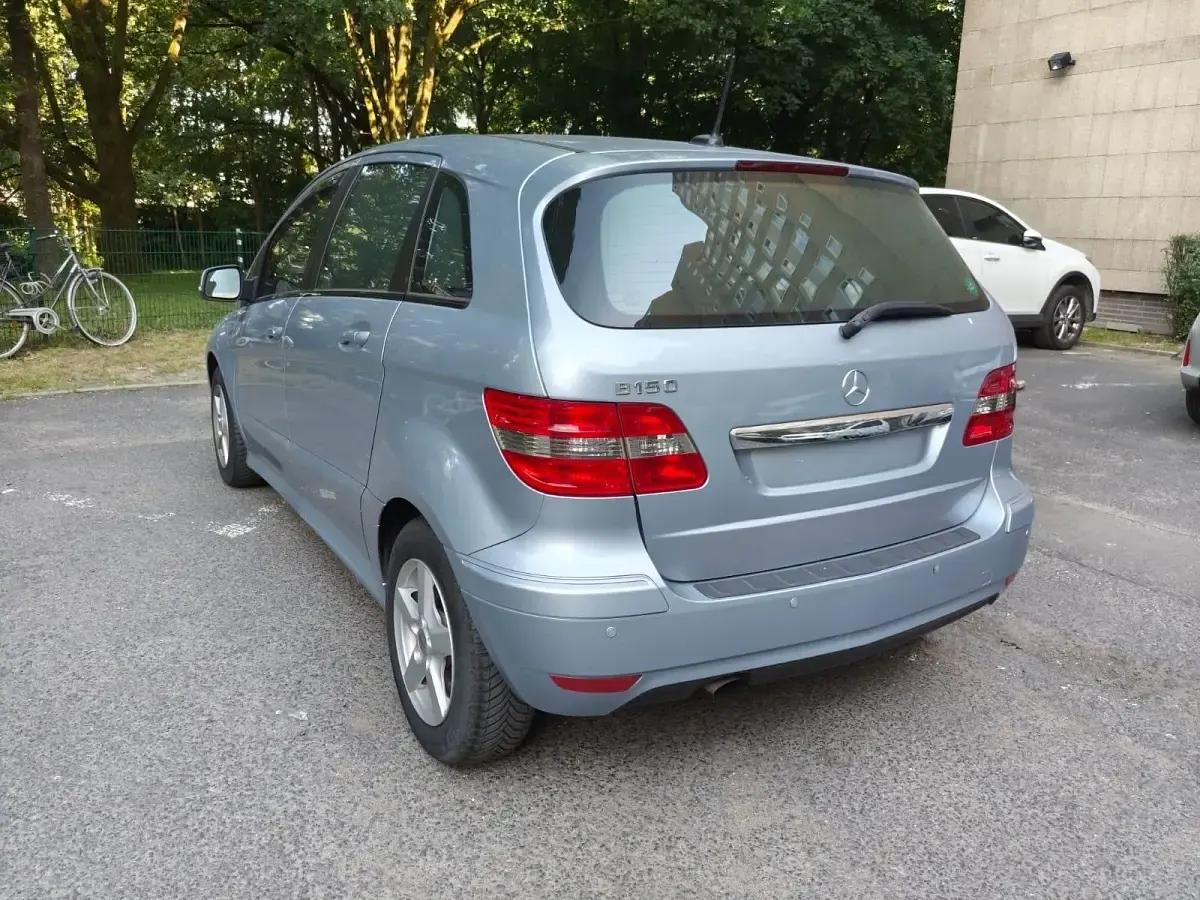 Gebraucht Mercedes B150 95 PS (69 kW) 2008 Blau Van / Kleinbus
