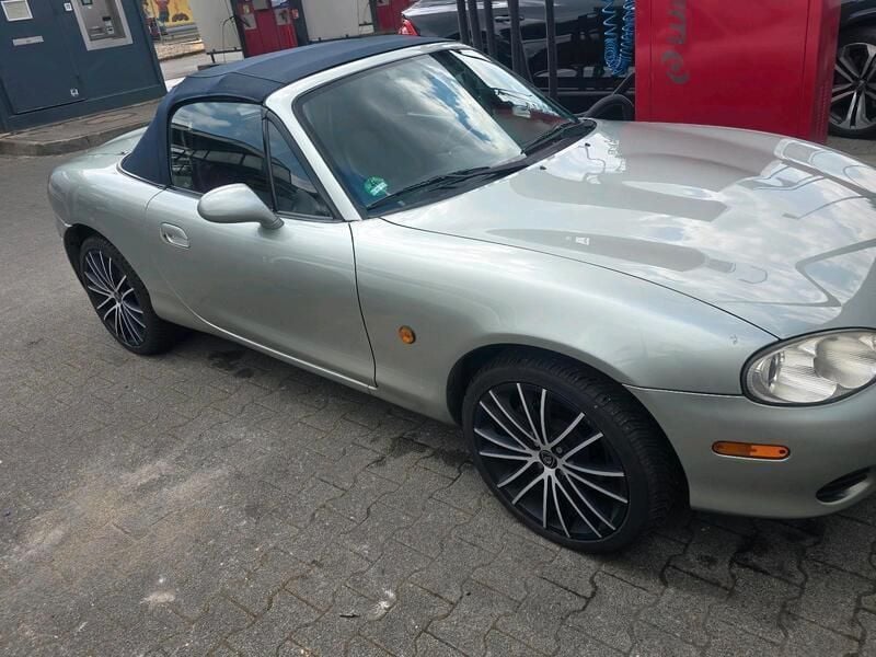 Silber Gebraucht 2003 Mazda MX5 Cabrio | 4.000 € (Guter Preis) - Bild 1/4