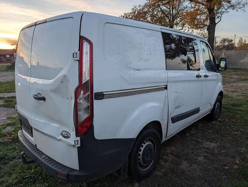 Gebraucht Ford Transit Custom Trend 105 PS (77 kW) 2018 Frozen white Van / Kleinbus