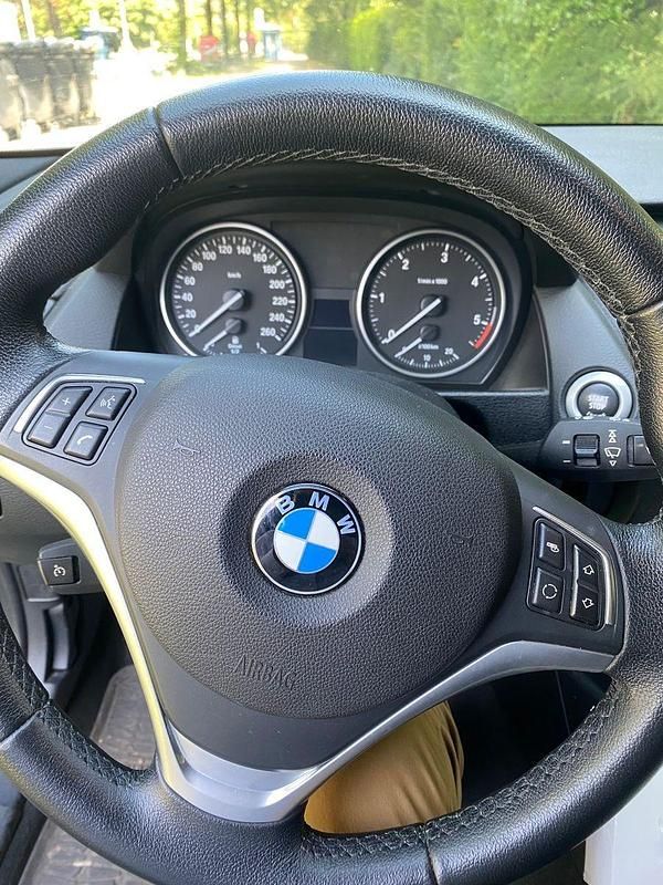 Gebraucht BMW X1 143 PS (105 kW) 2015 Grau SUV