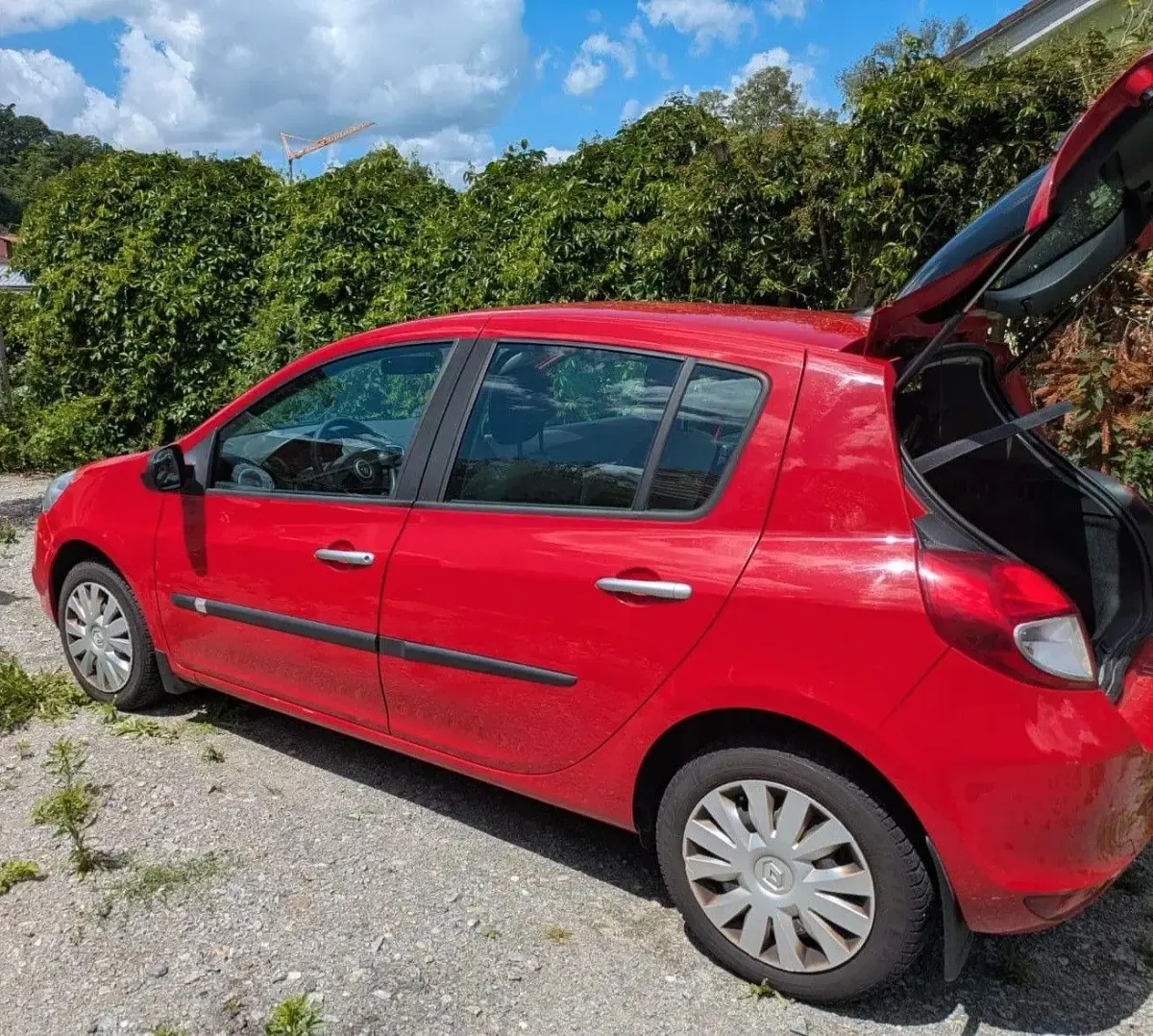 Gebraucht Renault Clio Expression 75 PS (55 kW) 2011 Rot Kleinwagen