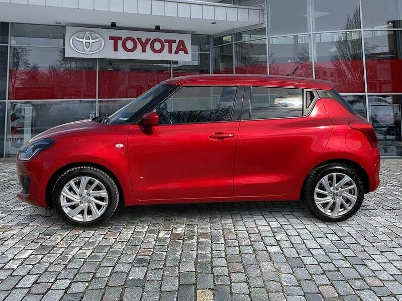 Gebraucht Suzuki Swift Comfort 83 PS (61 kW) 2021 Rot Kleinwagen