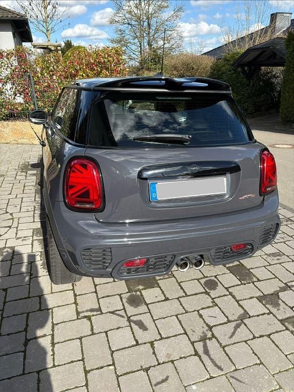 Gebraucht Mini John Cooper Works 231 PS (169 kW) 2021 Grau Kleinwagen