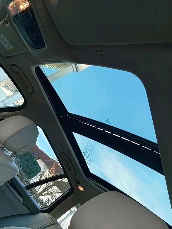 Gebraucht BMW 525 204 PS (150 kW) 2011 Blau Kombi