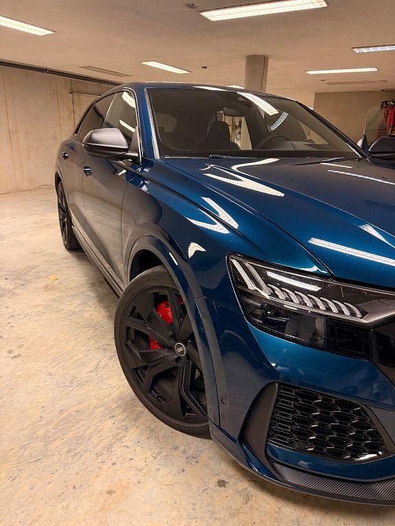Blau Gebraucht 2020 Audi RS Q8 Ambiente SUV | 94.000 € (Teuer) - Bild 1/4