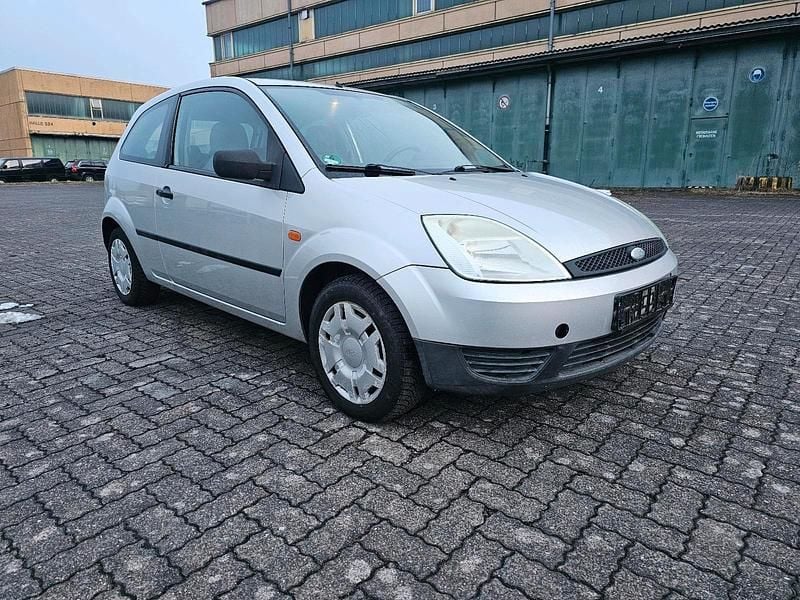 Gebraucht Ford Fiesta 60 PS (44 kW) 2004 Grau Kleinwagen