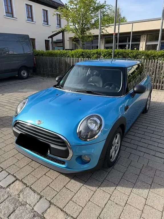 Usata Mini Cooper 75 CV (55 kW) 2018 Blu Utilitaria