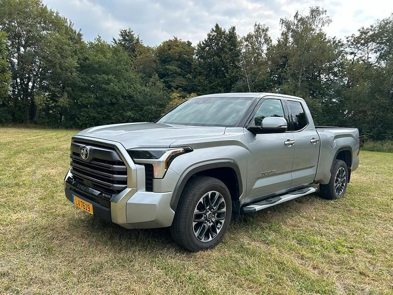Grau Gebraucht 2022 Toyota Tundra Limited Abholung | 63.000 € - Bild 1/4