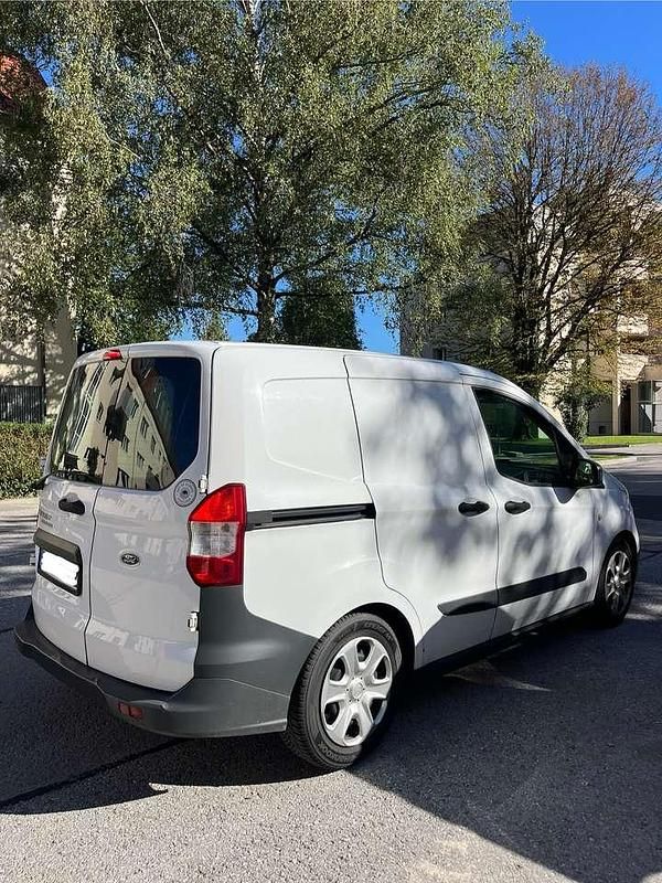Używany Ford Transit Trend 75 KM (55 kW) 2015 Biały Van