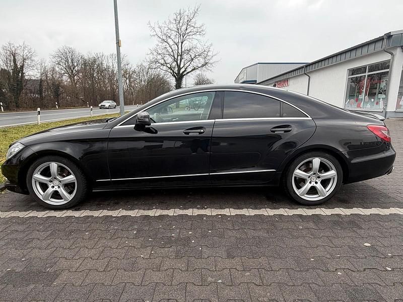 Gebraucht Mercedes CLS350 265 PS (194 kW) 2011 Schwarz Limousine